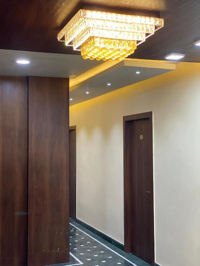 Shivam Hotels Calcutta Exterior foto
